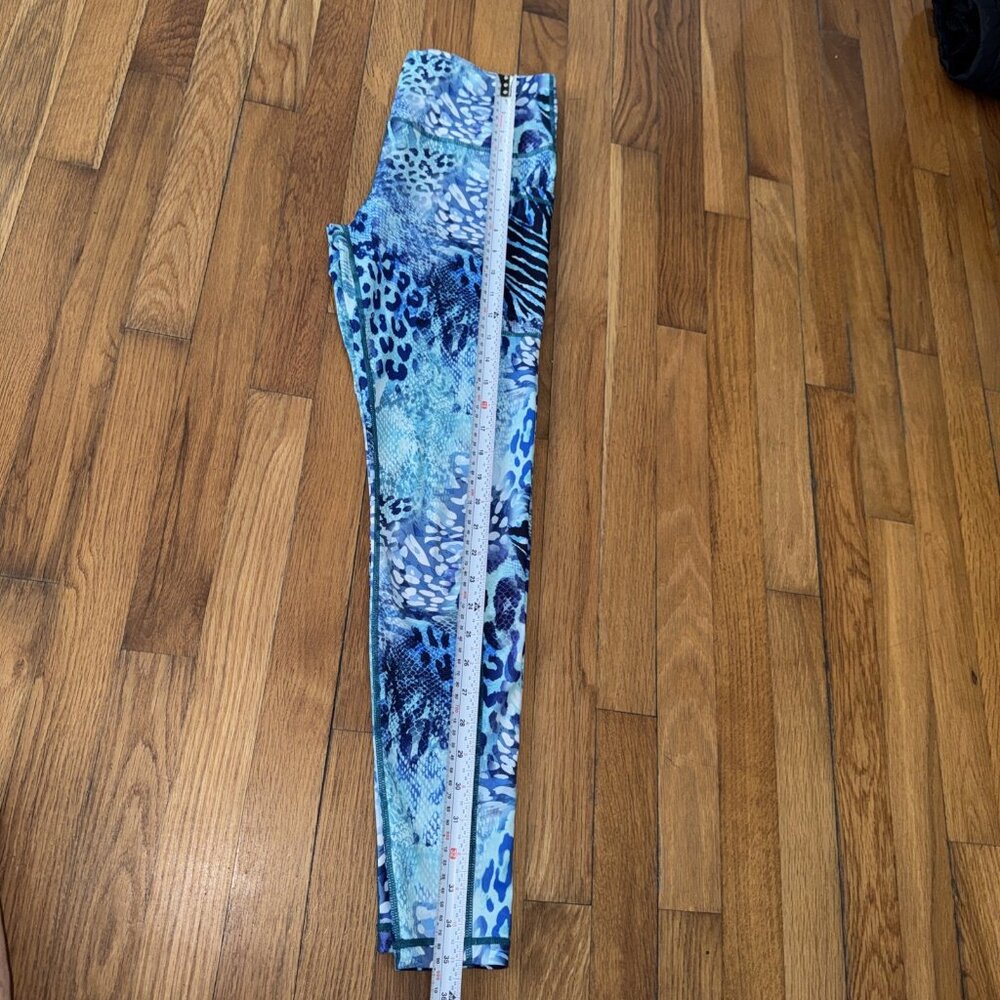 Constantly Varied Gear CVG Leggings Women's Wild Thing Print Size Small - Picture 6 of 7